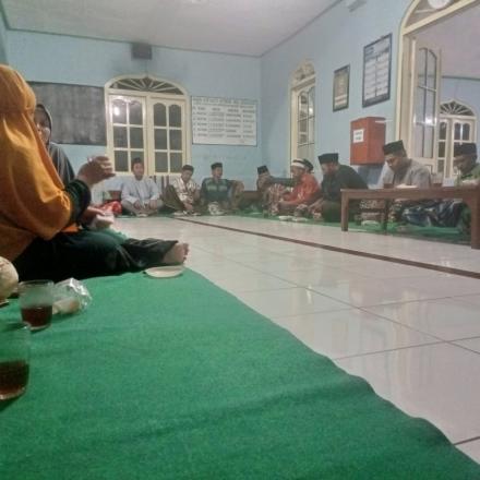 MALAM TIRAKATAN HUR RI KE 79 DESA KEMADULOR